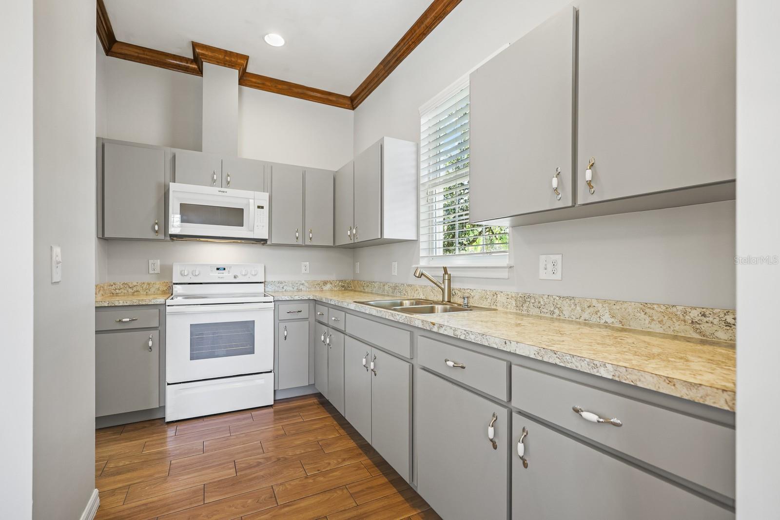 Image 9 of 15 For 9713 Lorrayne Road