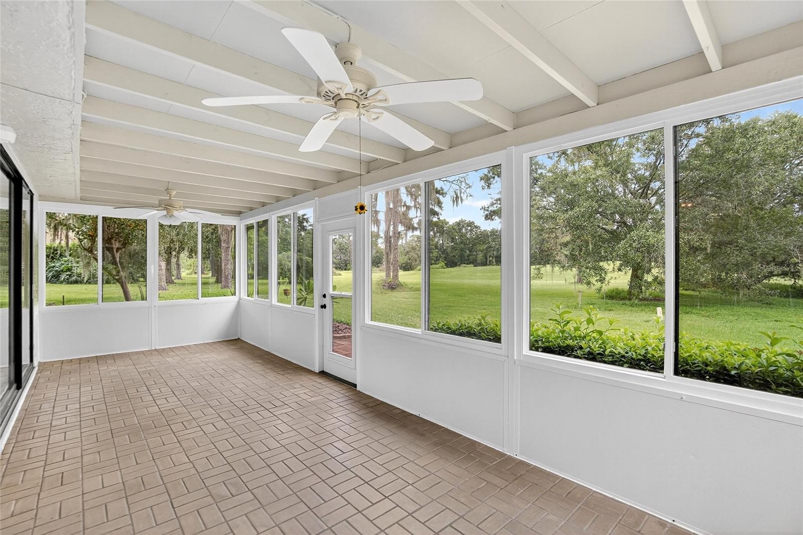 Image 48 of 58 For 304 Valencia Court N