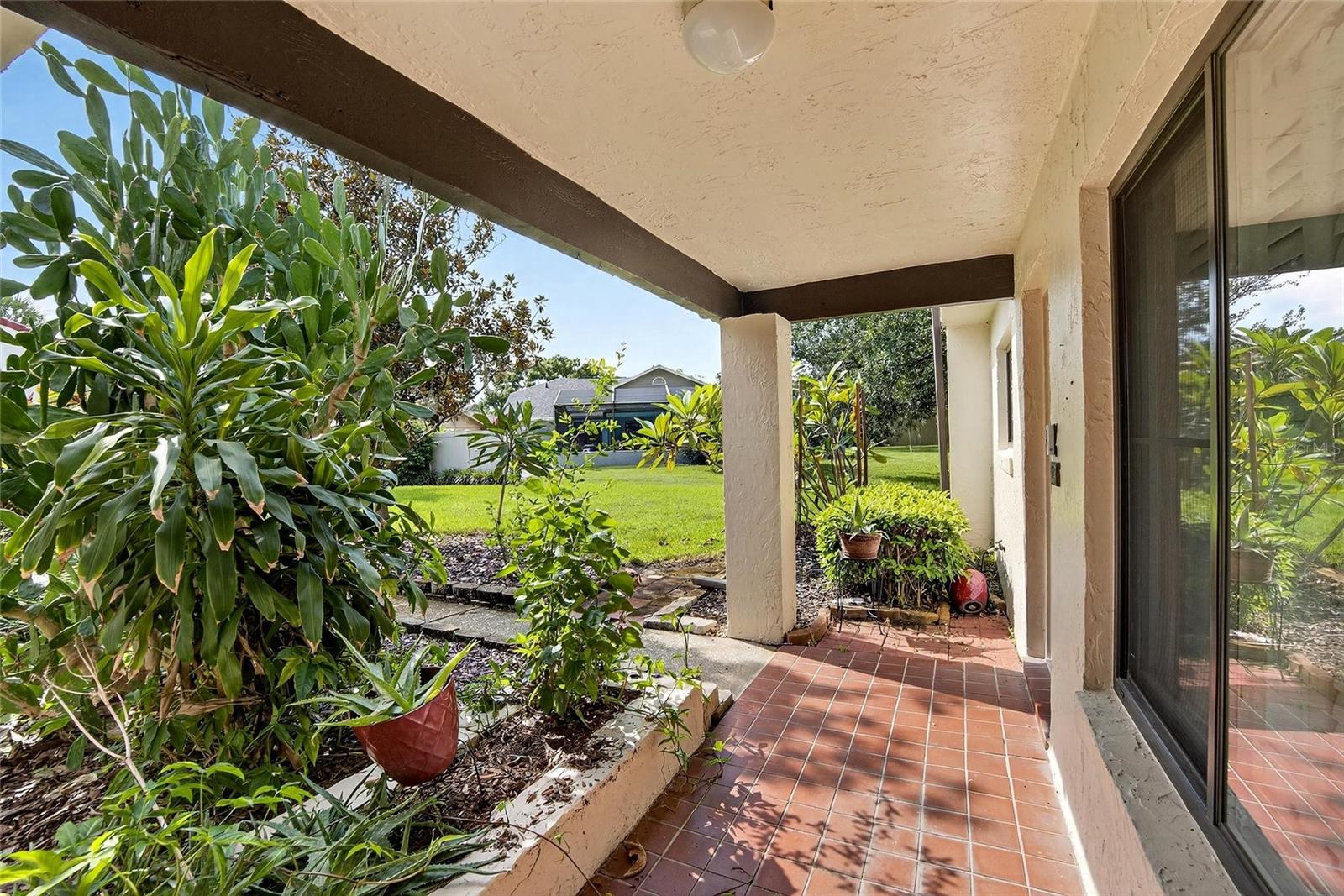 Image 6 of 58 For 304 Valencia Court N