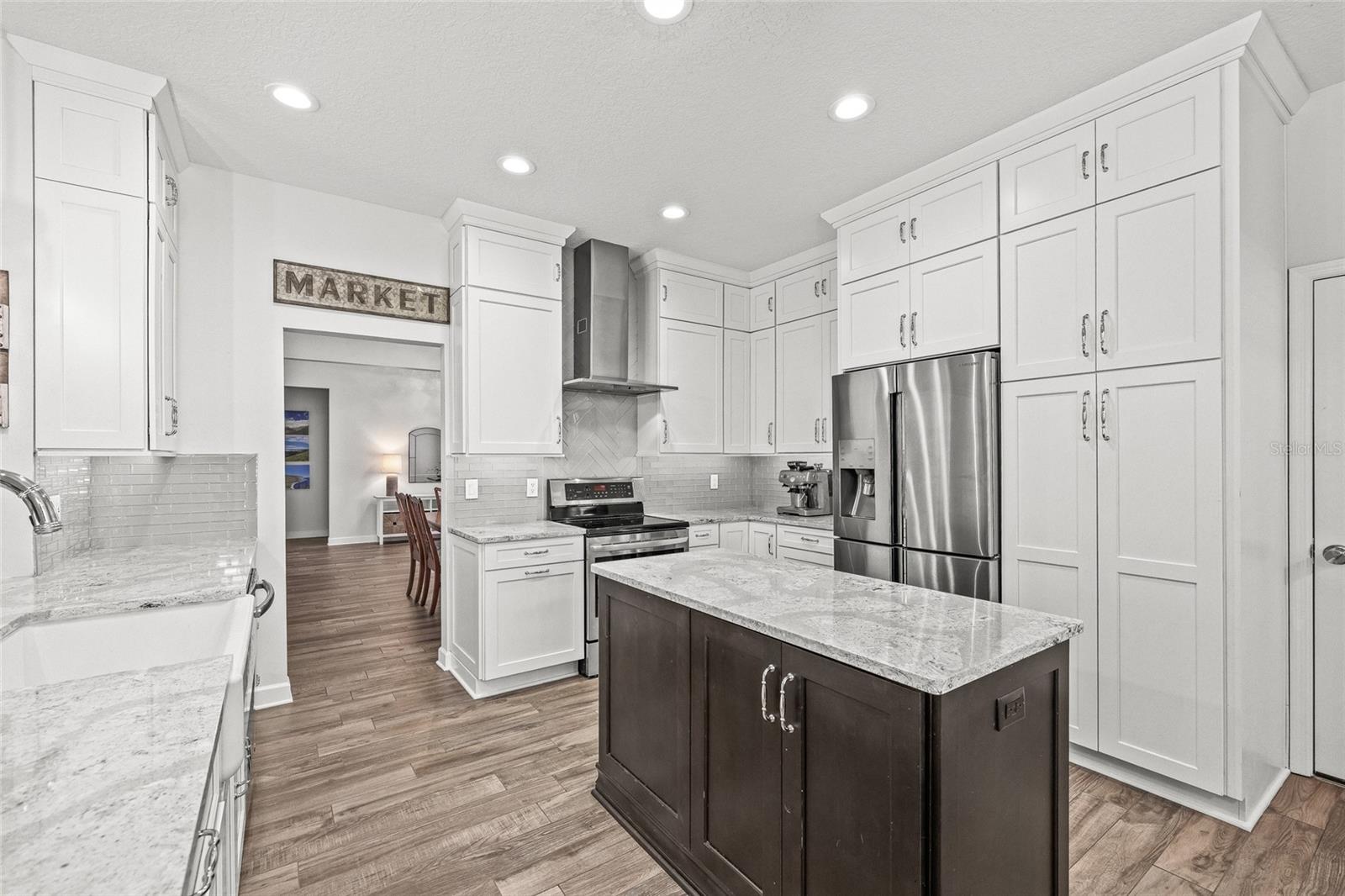 Image 19 of 72 For 12901 Greenville Court