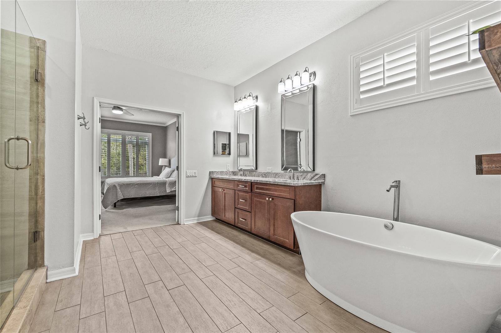 Image 40 of 72 For 12901 Greenville Court