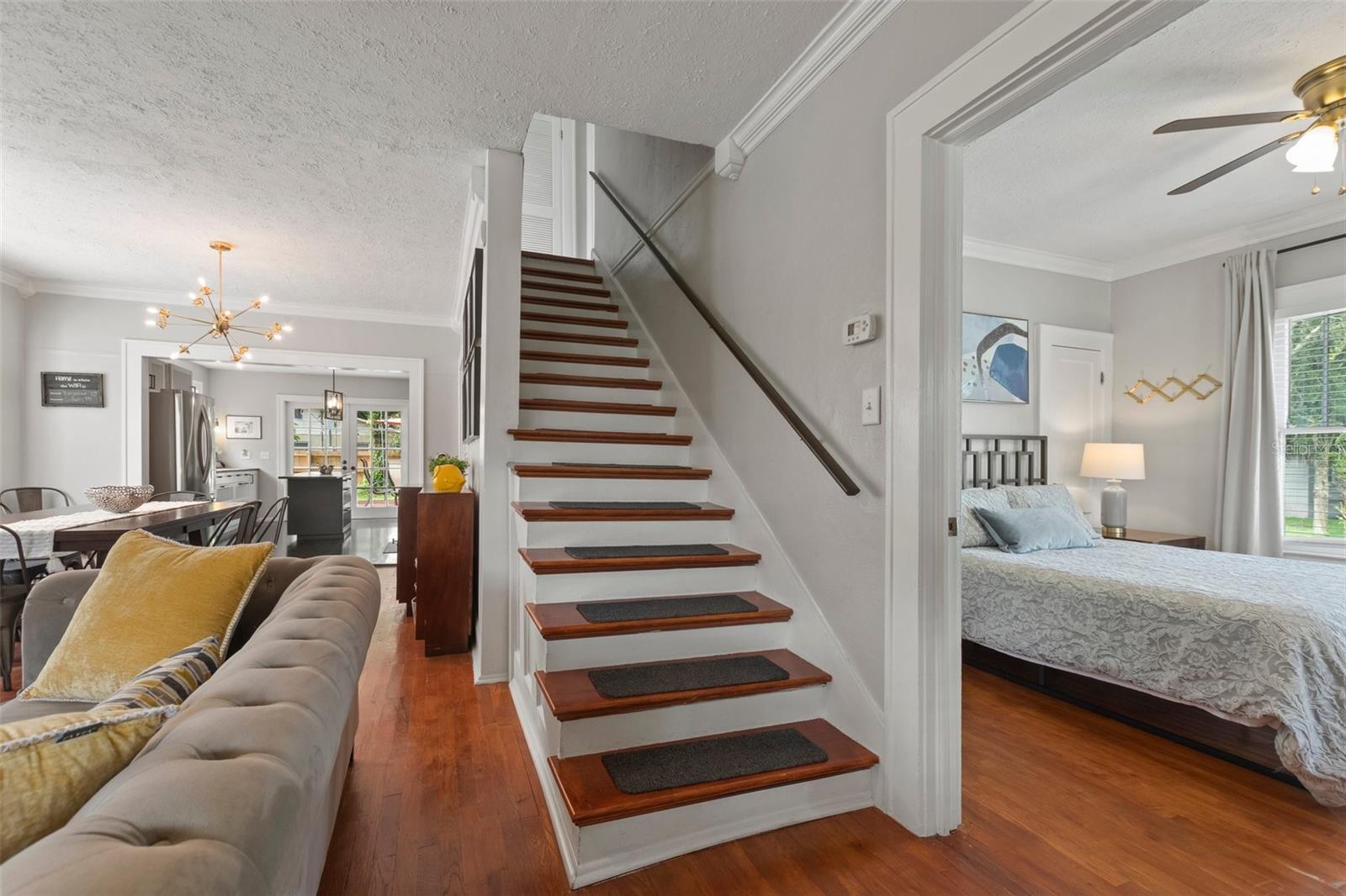 Image 10 of 47 For 812 River Heights Avenue
