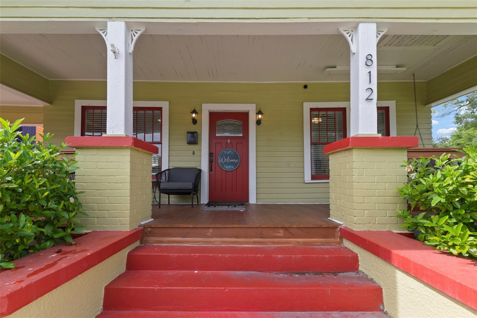 Image 4 of 47 For 812 River Heights Avenue