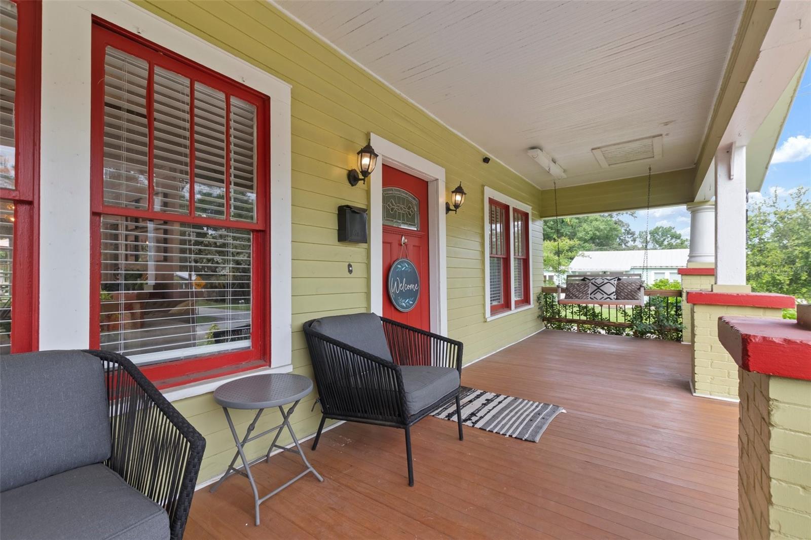 Image 5 of 47 For 812 River Heights Avenue