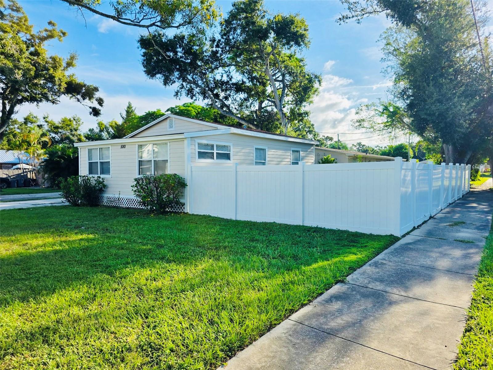 Details for 5001 Rena Street N, ST PETERSBURG, FL 33709