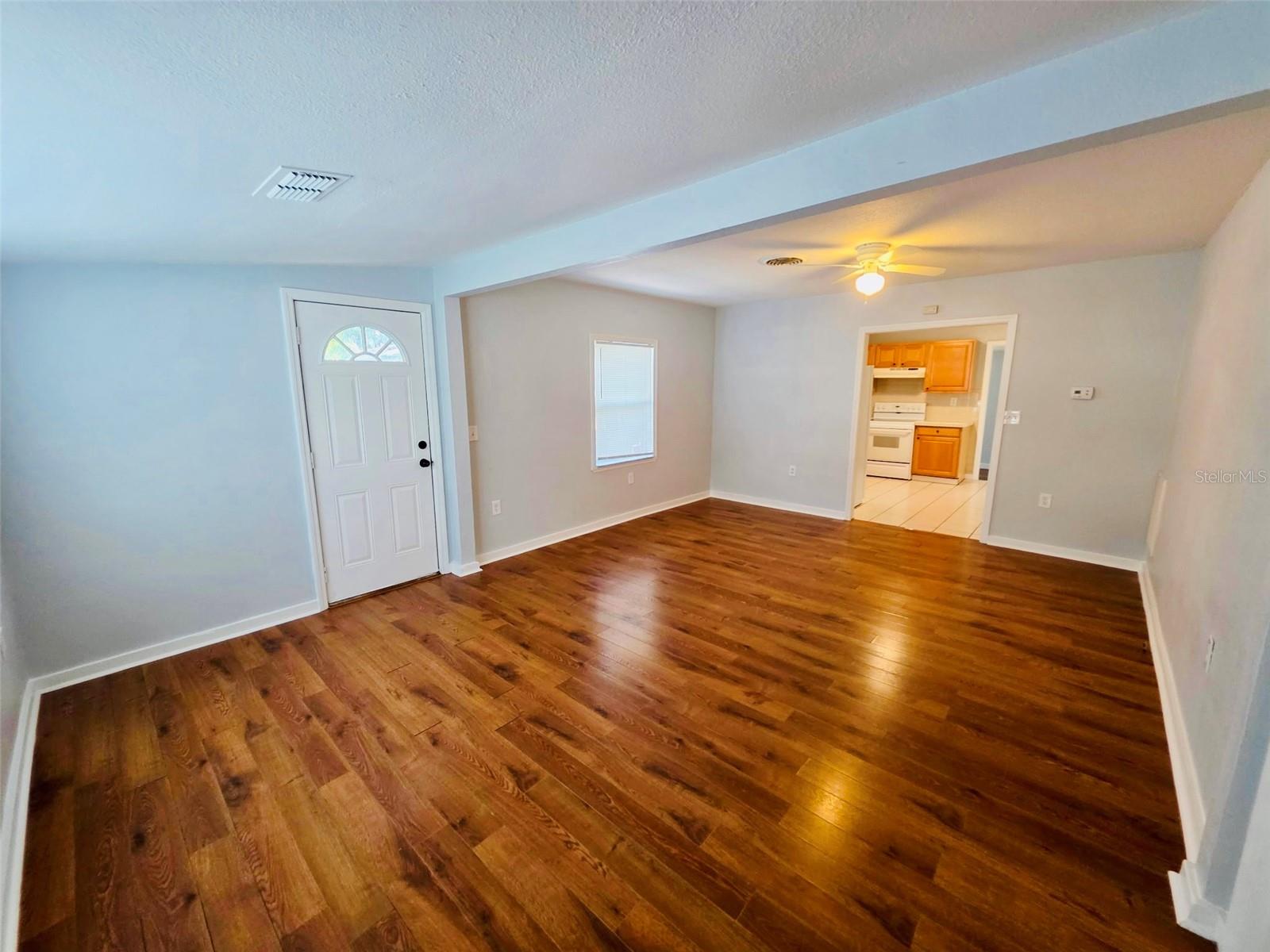 Image 4 of 14 For 5001 Rena Street N