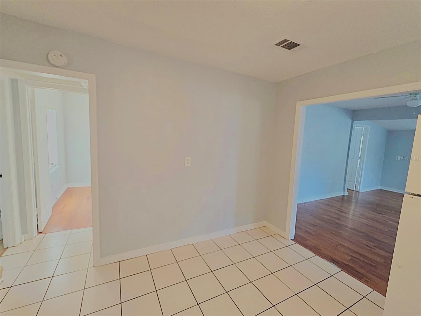 Image 7 of 14 For 5001 Rena Street N