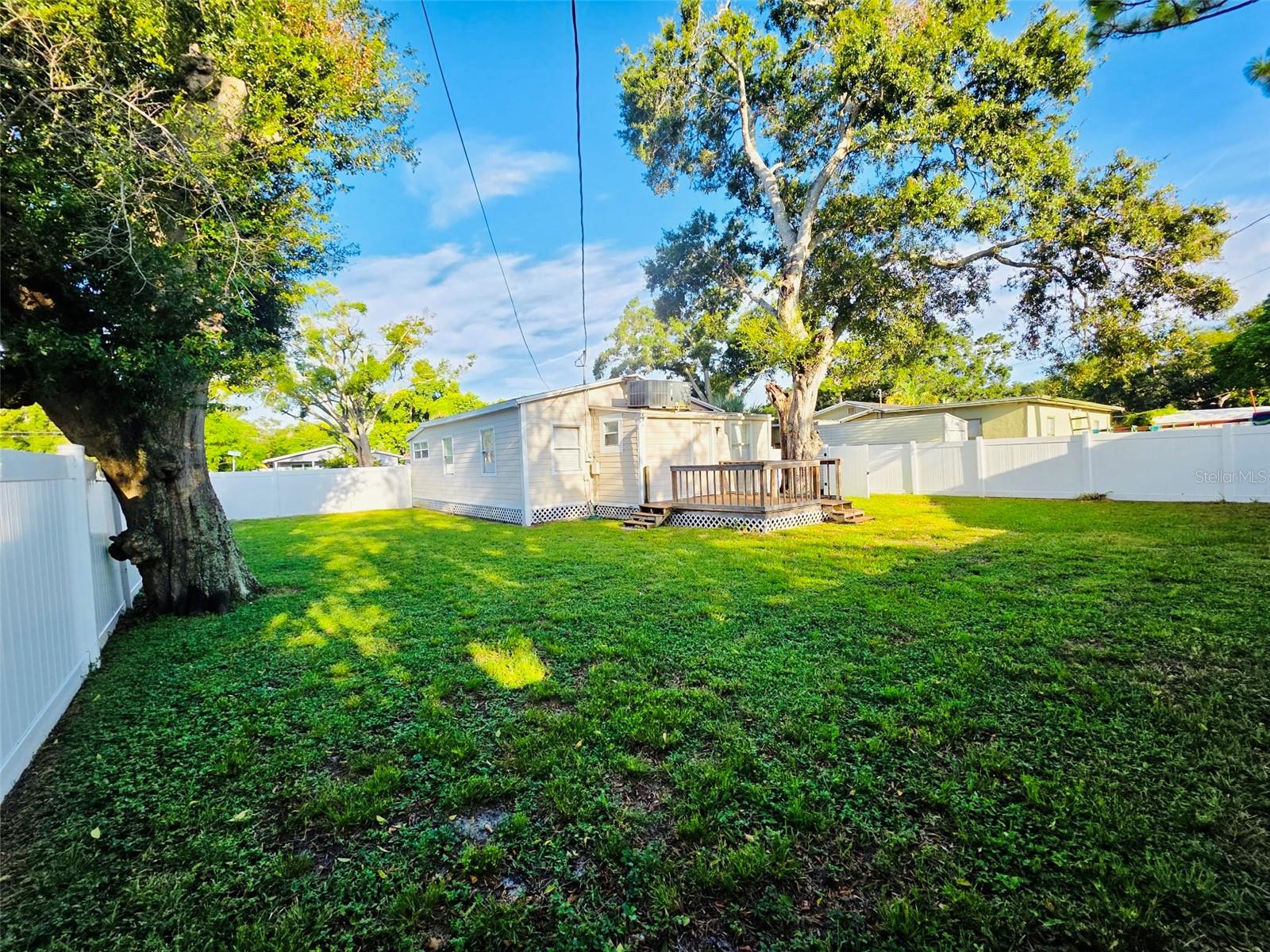 Image 8 of 14 For 5001 Rena Street N