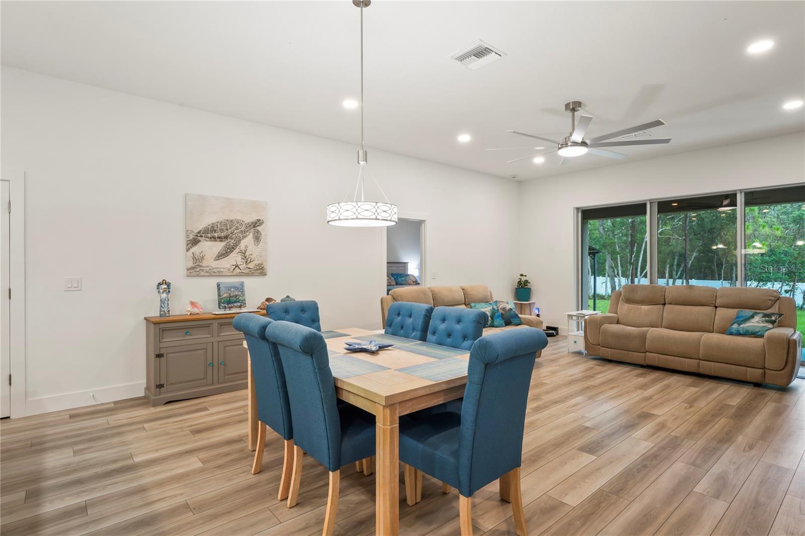 Listing photo id 10 for 11153 Wood Owl Ave