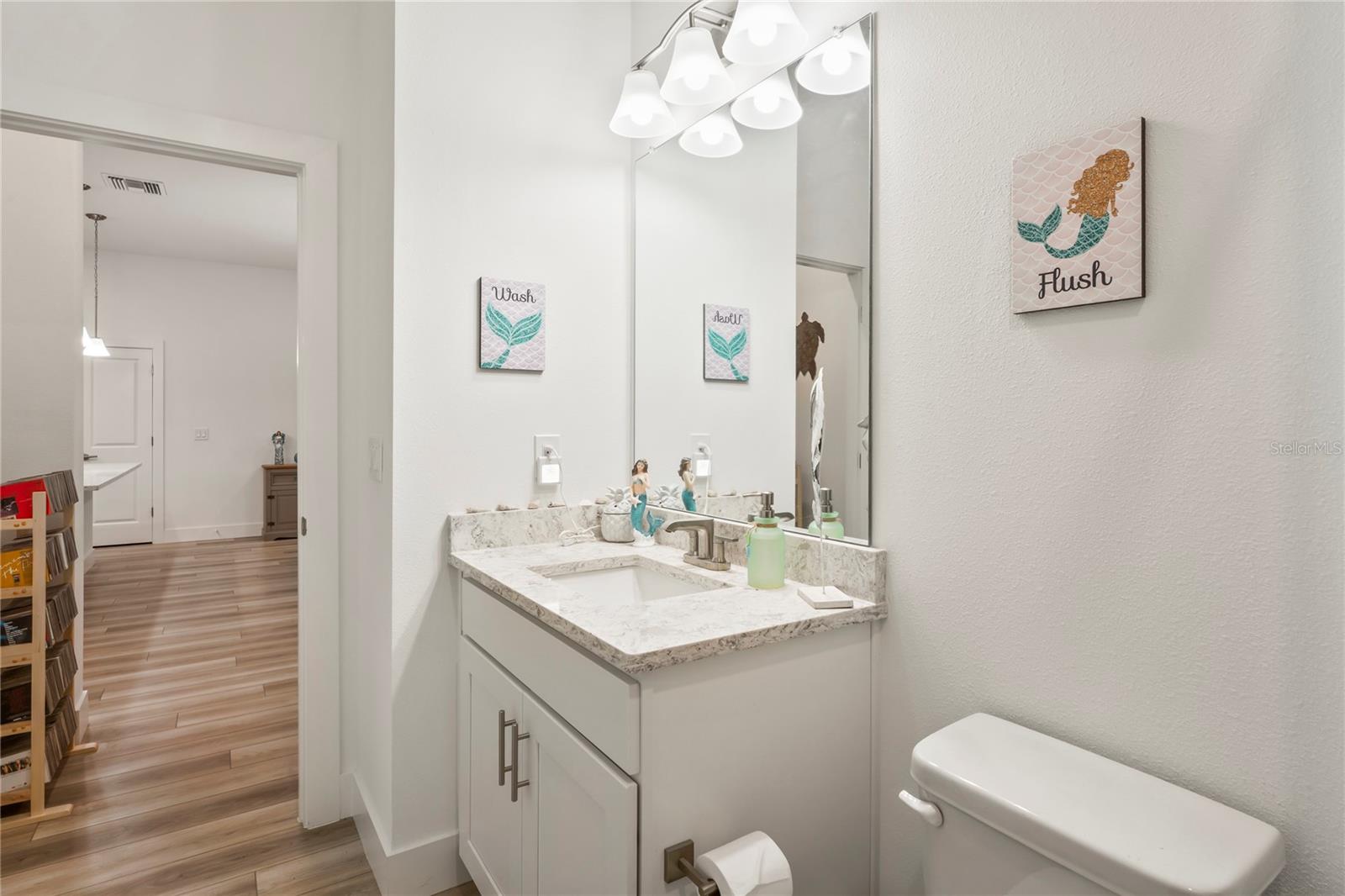 Listing photo id 27 for 11153 Wood Owl Ave