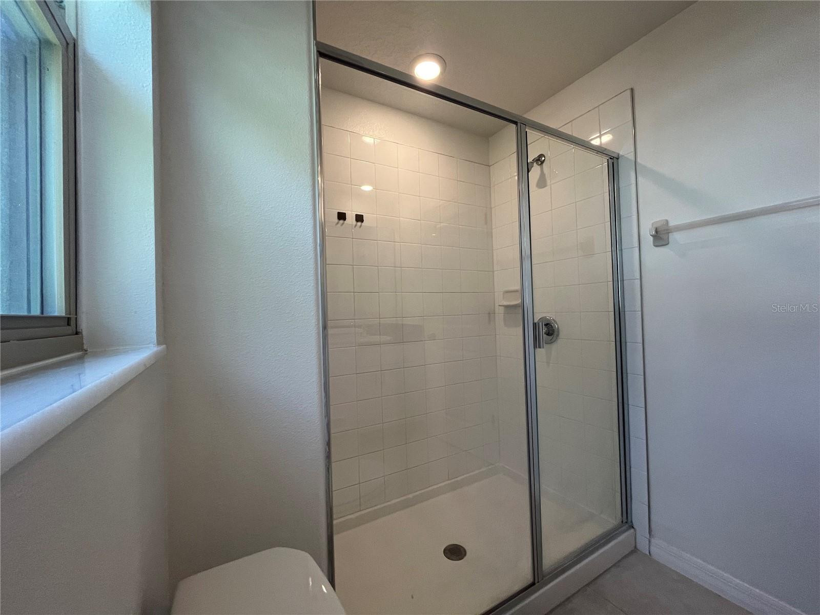 Image 17 of 26 For 30813 Veridian Way
