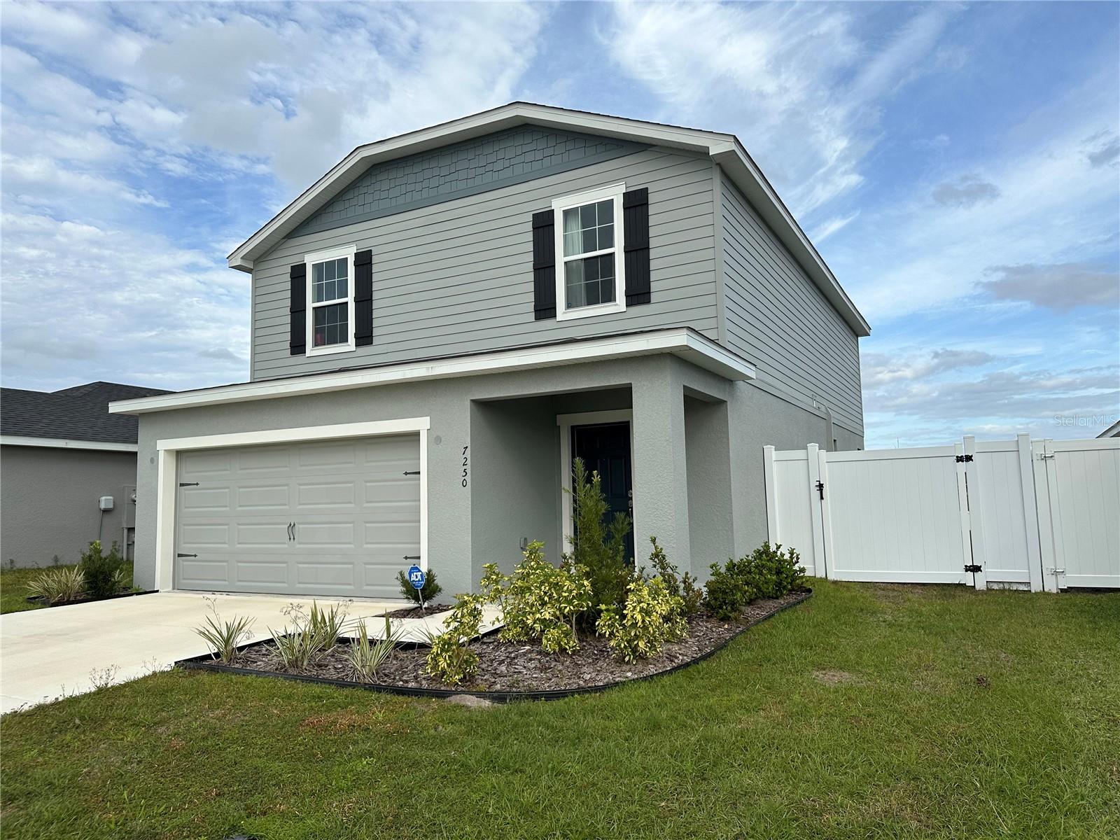 Details for 7250 Twisting Pines Loop, ZEPHYRHILLS, FL 33541