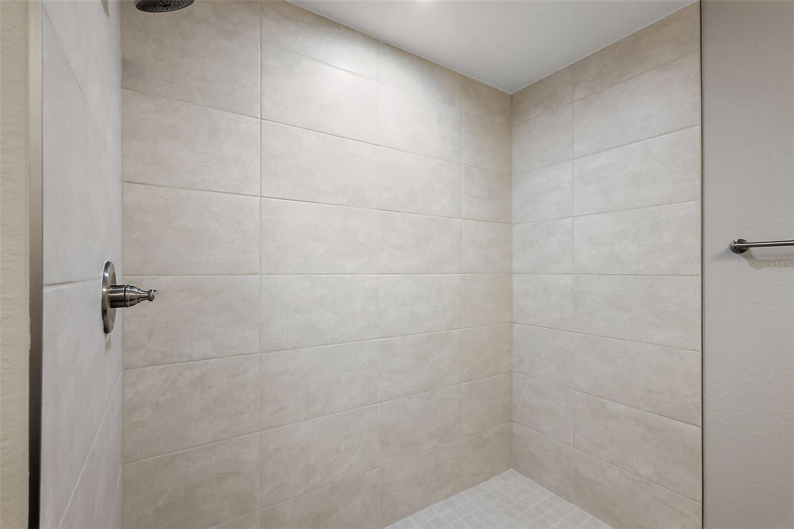 Image 10 of 25 For 13740 89th Street