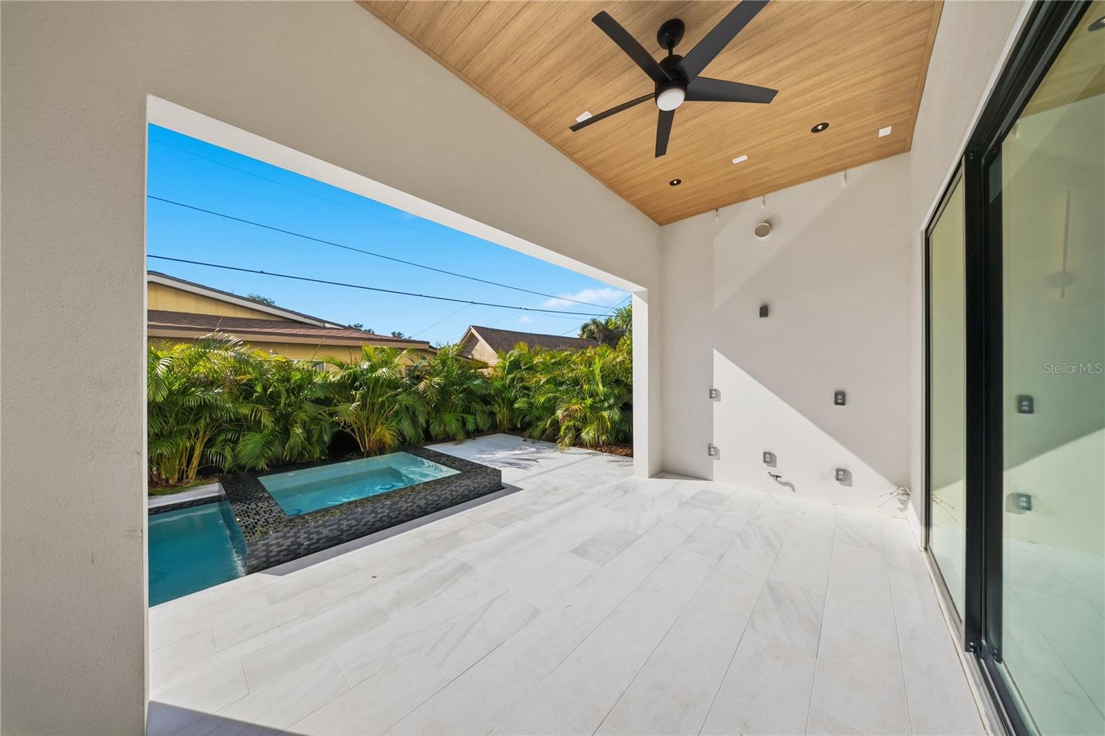 Image 58 of 77 For 3112 Grace Street