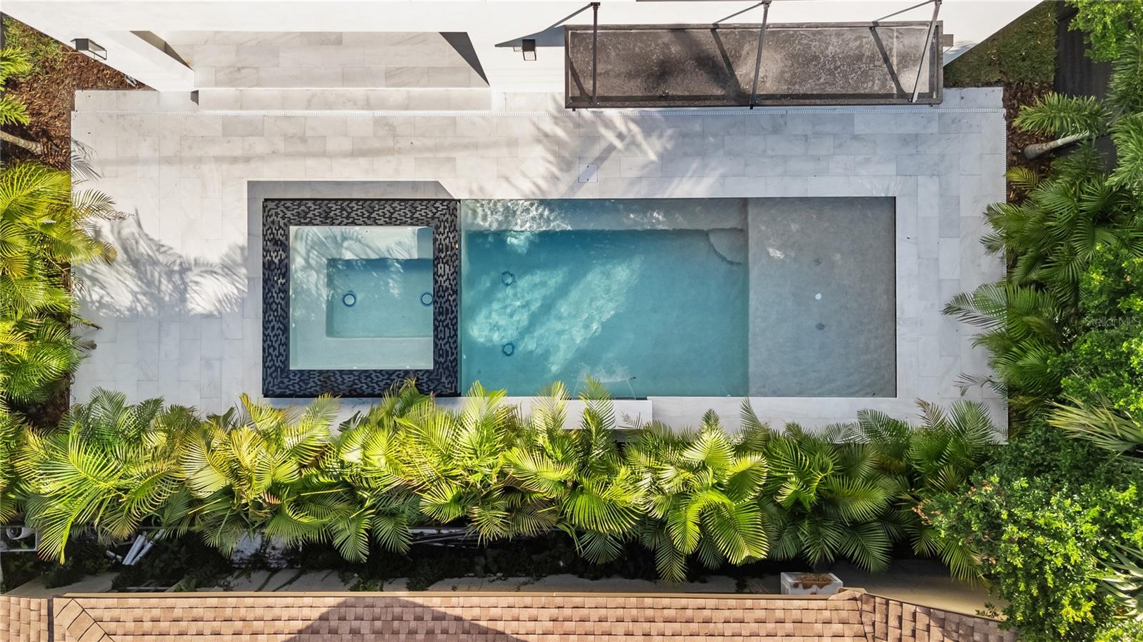 Image 62 of 77 For 3112 Grace Street