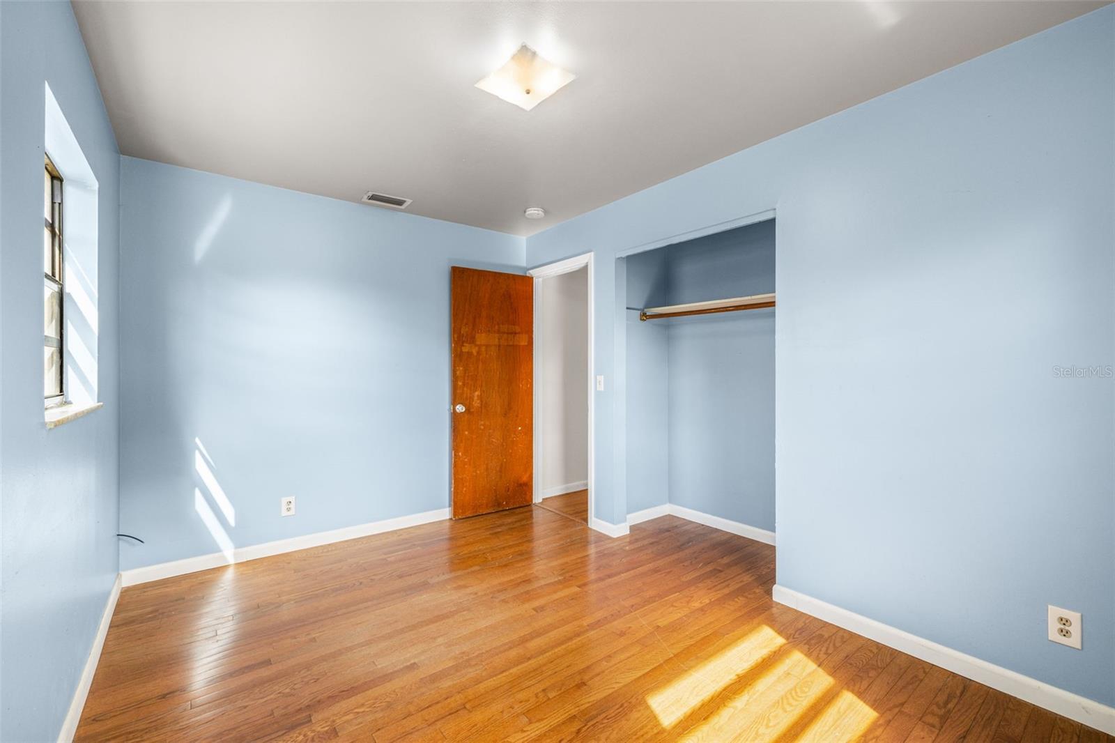 Image 17 of 30 For 6412 Cameron Avenue