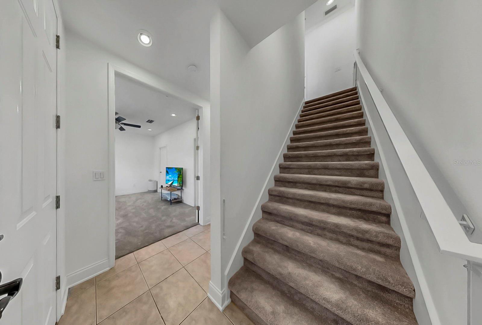 Image 15 of 59 For 111 Albany Avenue 11