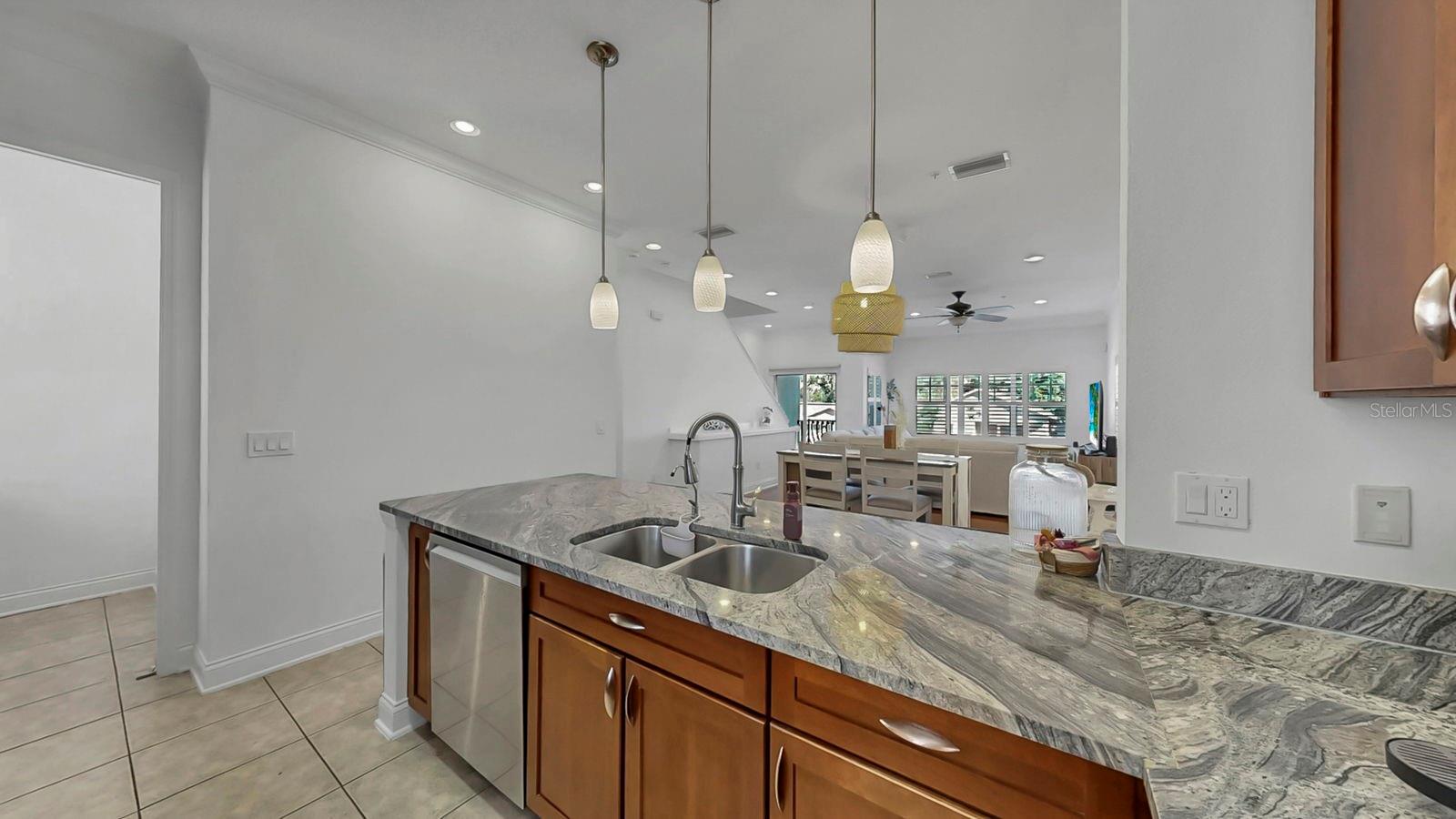 Image 22 of 59 For 111 Albany Avenue 11