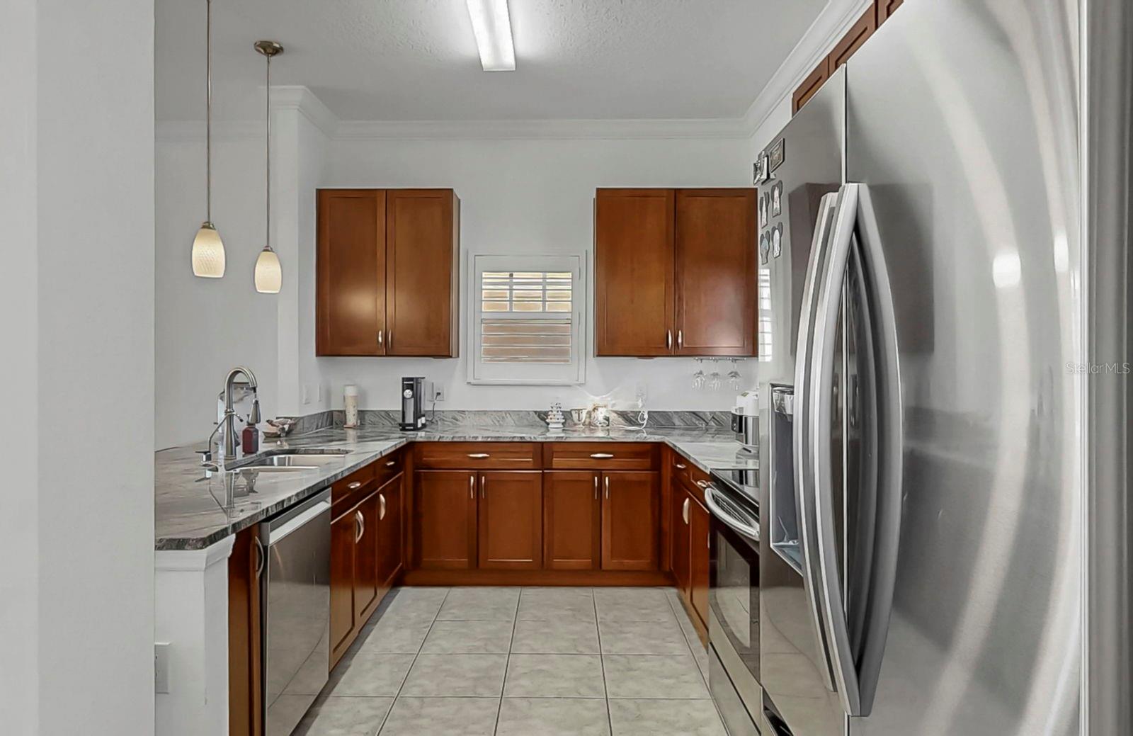 Image 23 of 59 For 111 Albany Avenue 11