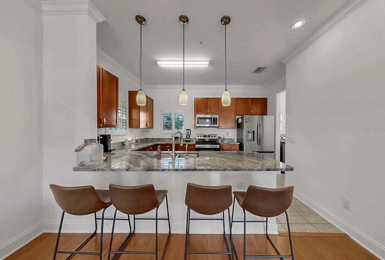 Image 24 of 59 For 111 Albany Avenue 11