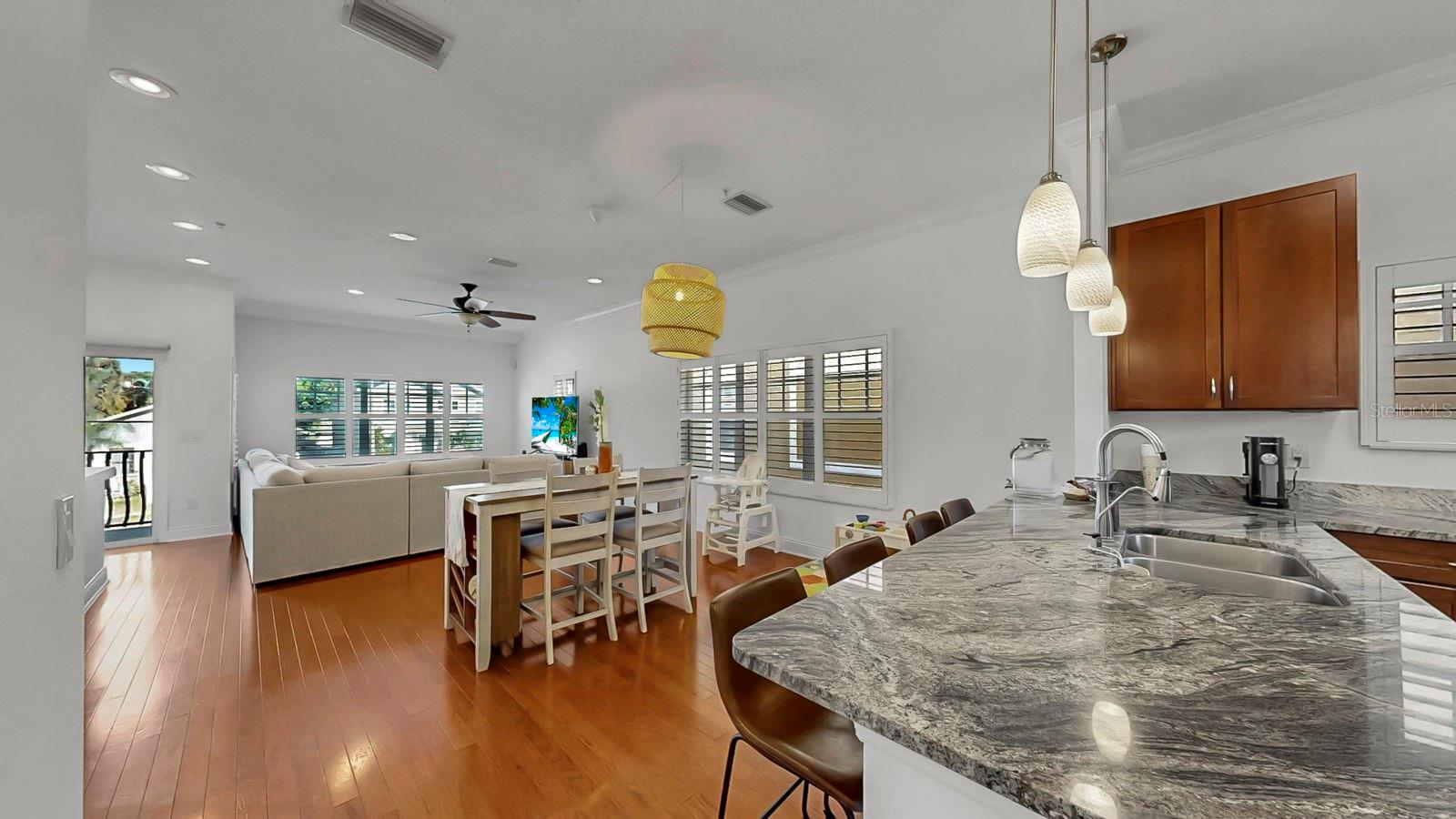 Image 25 of 59 For 111 Albany Avenue 11