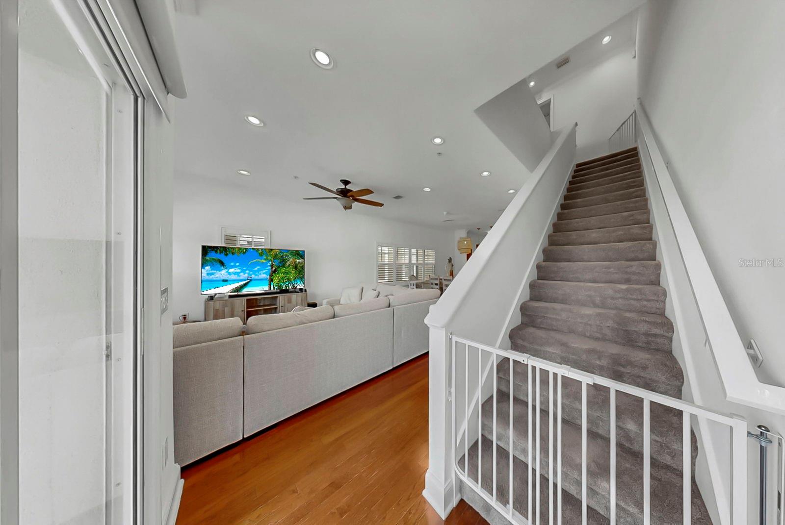 Image 36 of 59 For 111 Albany Avenue 11