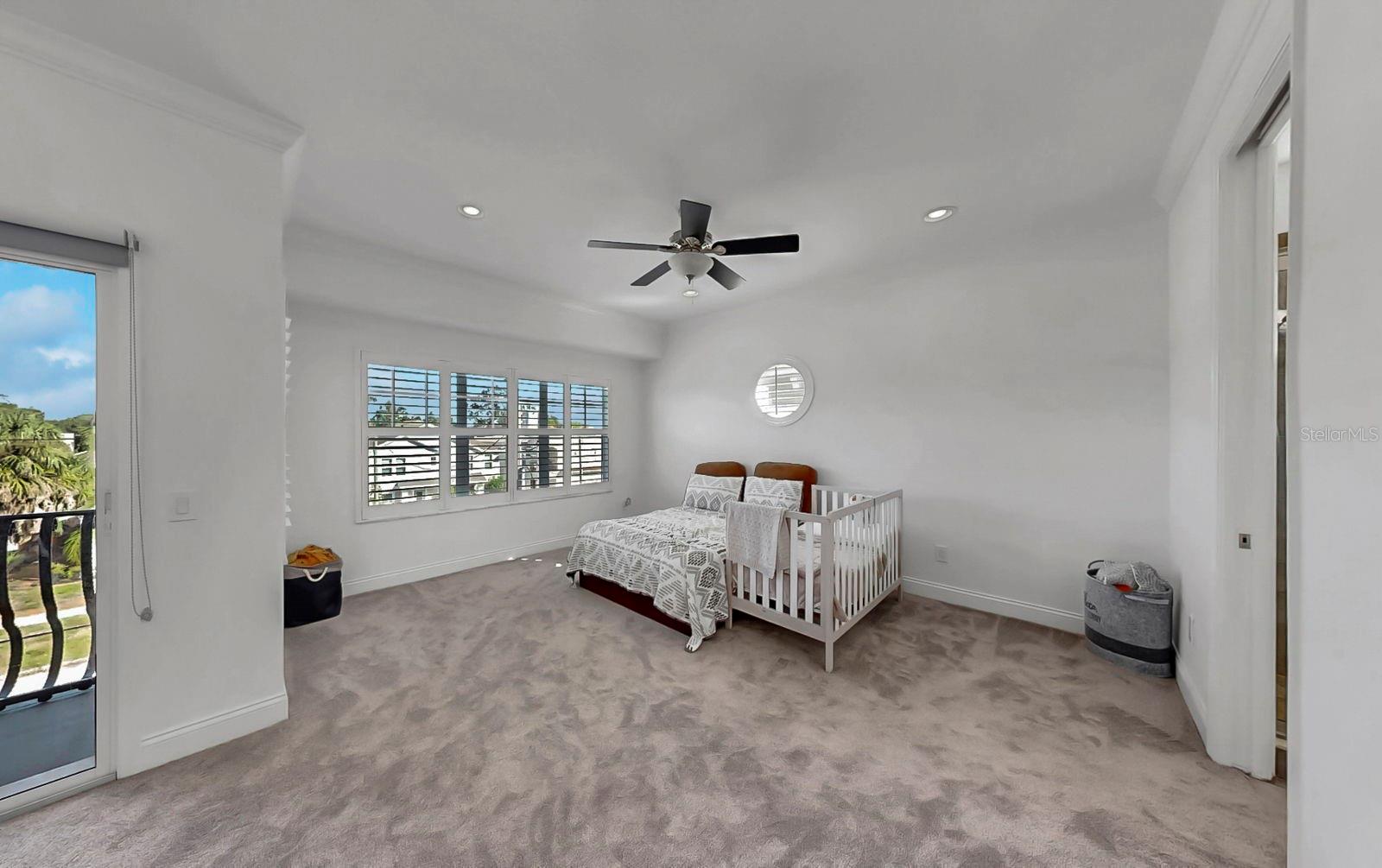 Image 37 of 59 For 111 Albany Avenue 11