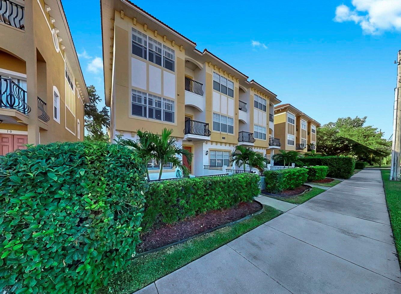 Image 49 of 59 For 111 Albany Avenue 11