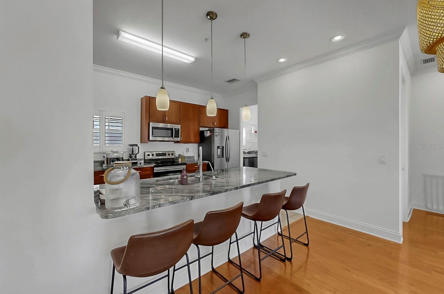 Image 5 of 59 For 111 Albany Avenue 11