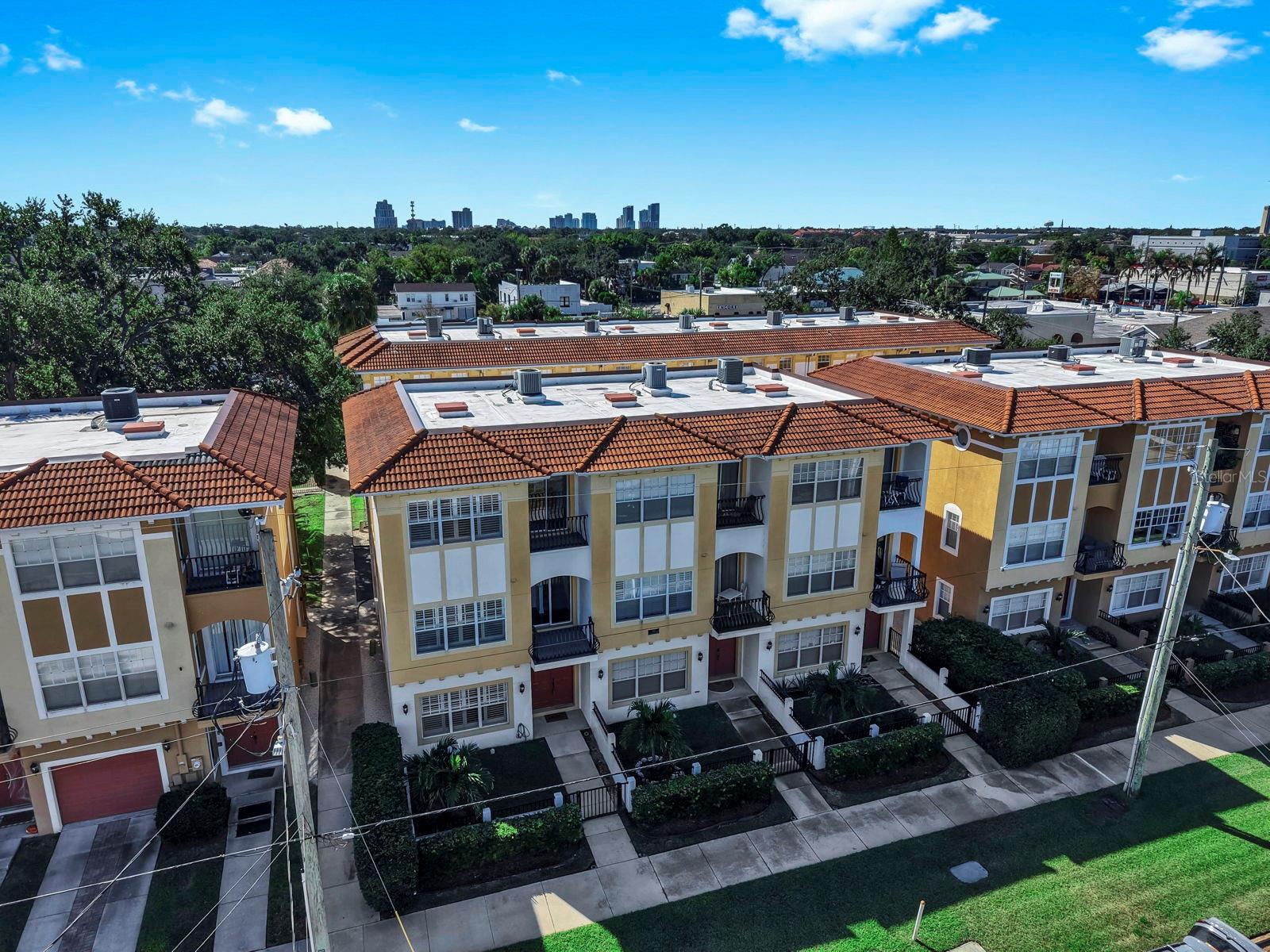 Image 52 of 59 For 111 Albany Avenue 11