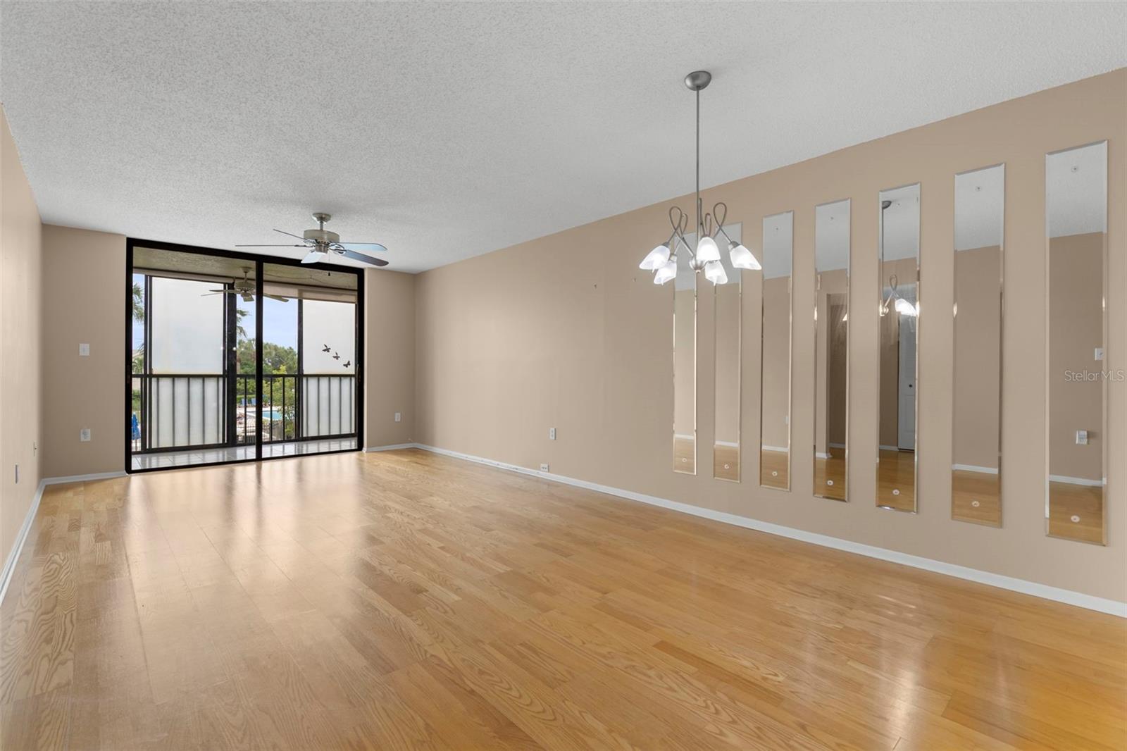 Image 3 of 50 For 1324 Pasadena Avenue S 202