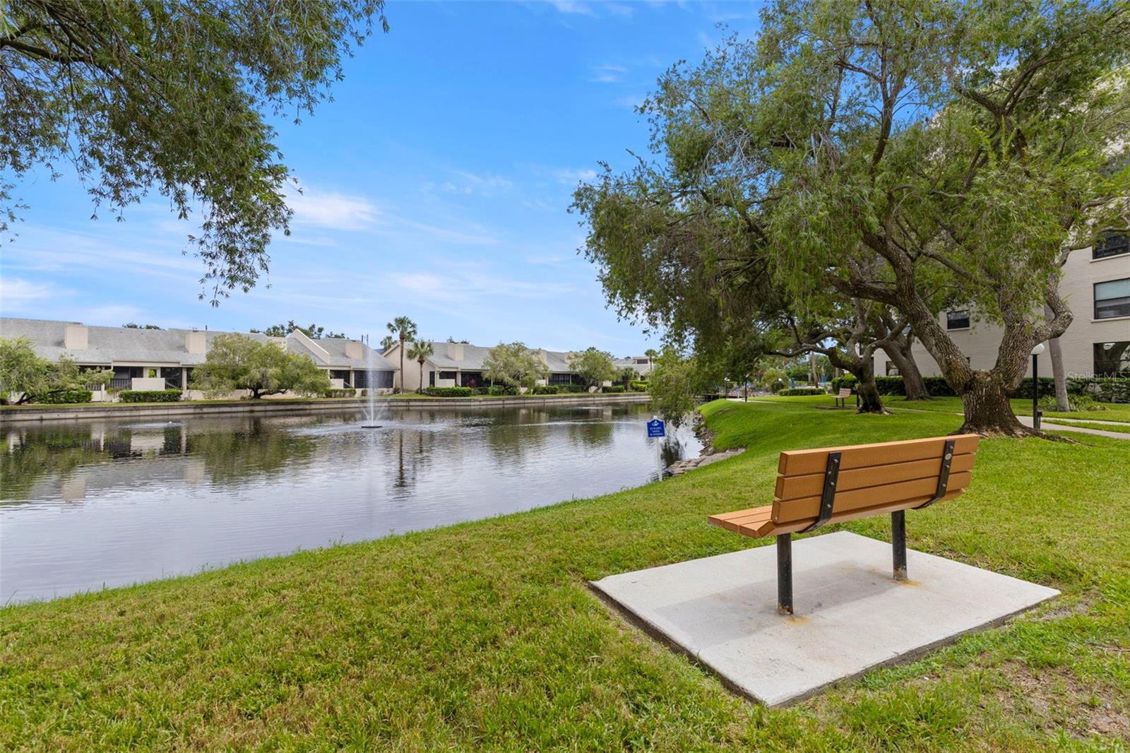 Image 40 of 50 For 1324 Pasadena Avenue S 202