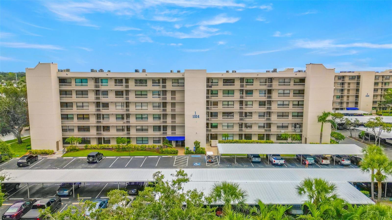 Image 43 of 50 For 1324 Pasadena Avenue S 202