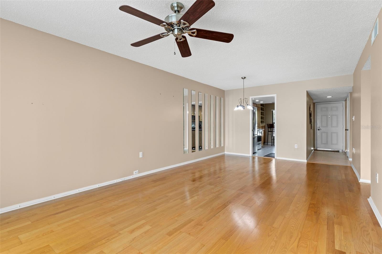 Image 7 of 50 For 1324 Pasadena Avenue S 202