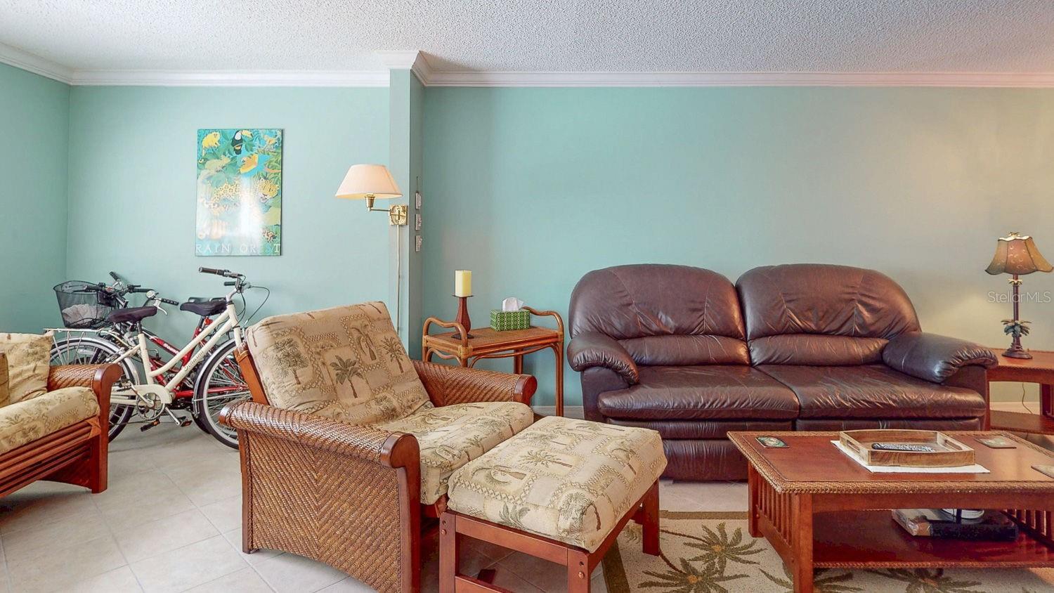 Image 21 of 74 For 1524 Lakeview Rd  306