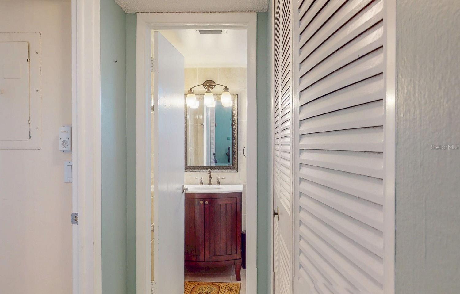 Image 34 of 74 For 1524 Lakeview Rd  306