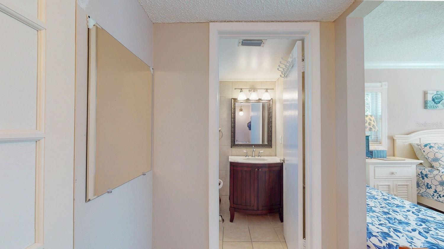 Image 53 of 74 For 1524 Lakeview Rd  306