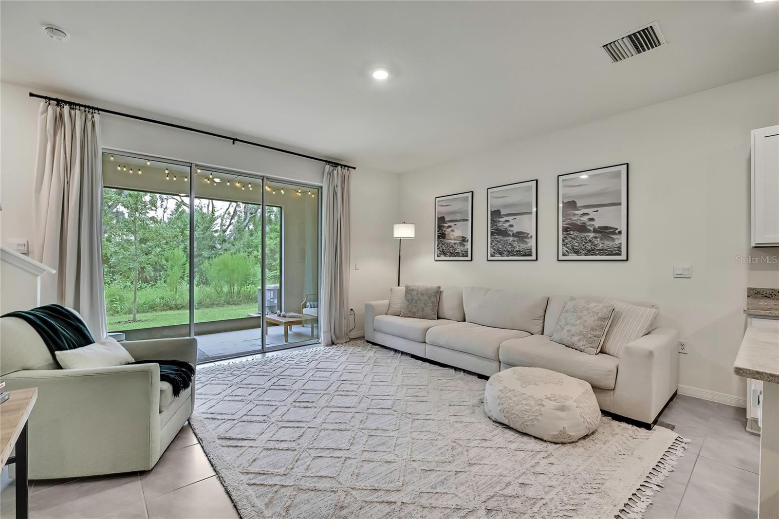 Image 17 of 67 For 16662 Maude Drive