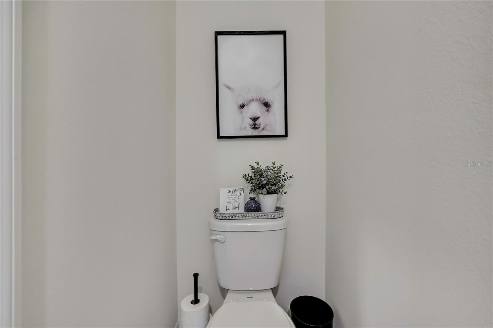 Image 21 of 67 For 16662 Maude Drive