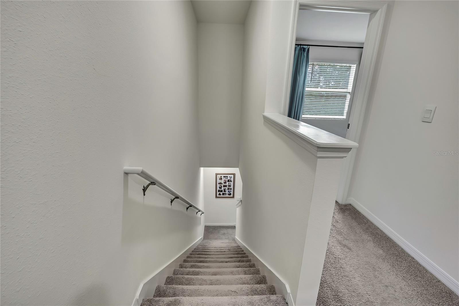 Image 23 of 67 For 16662 Maude Drive