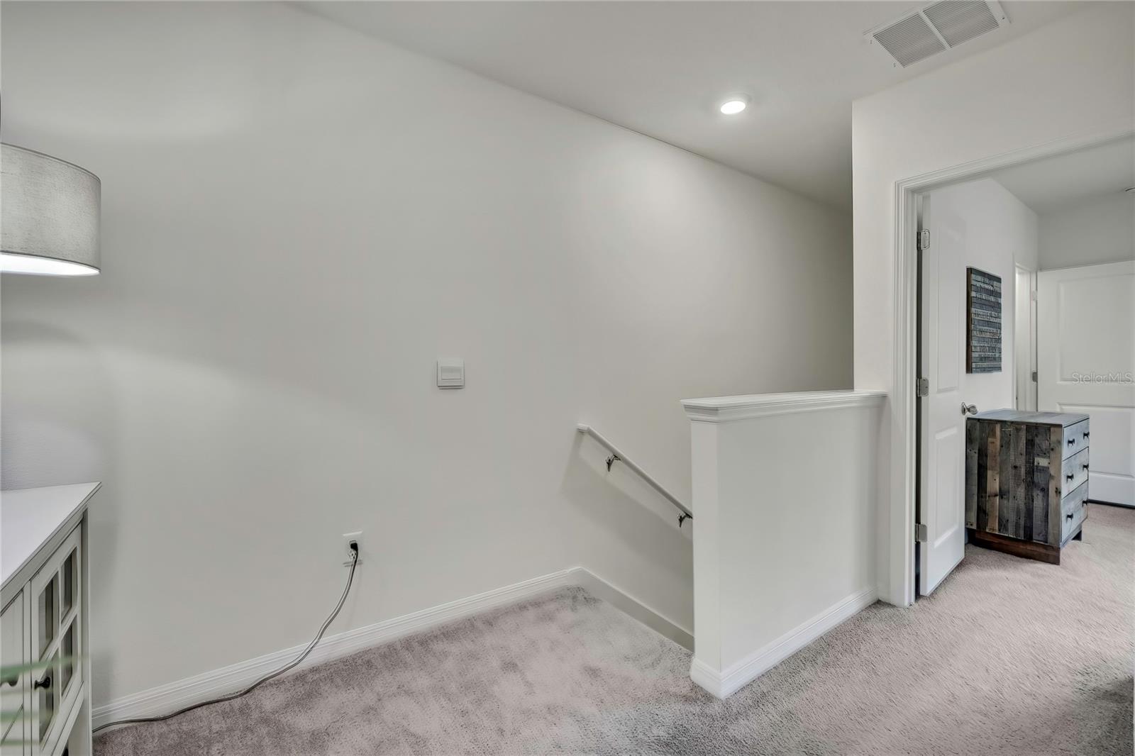 Image 24 of 67 For 16662 Maude Drive