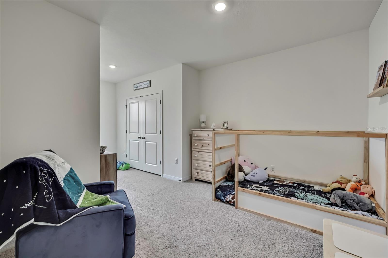 Image 35 of 67 For 16662 Maude Drive