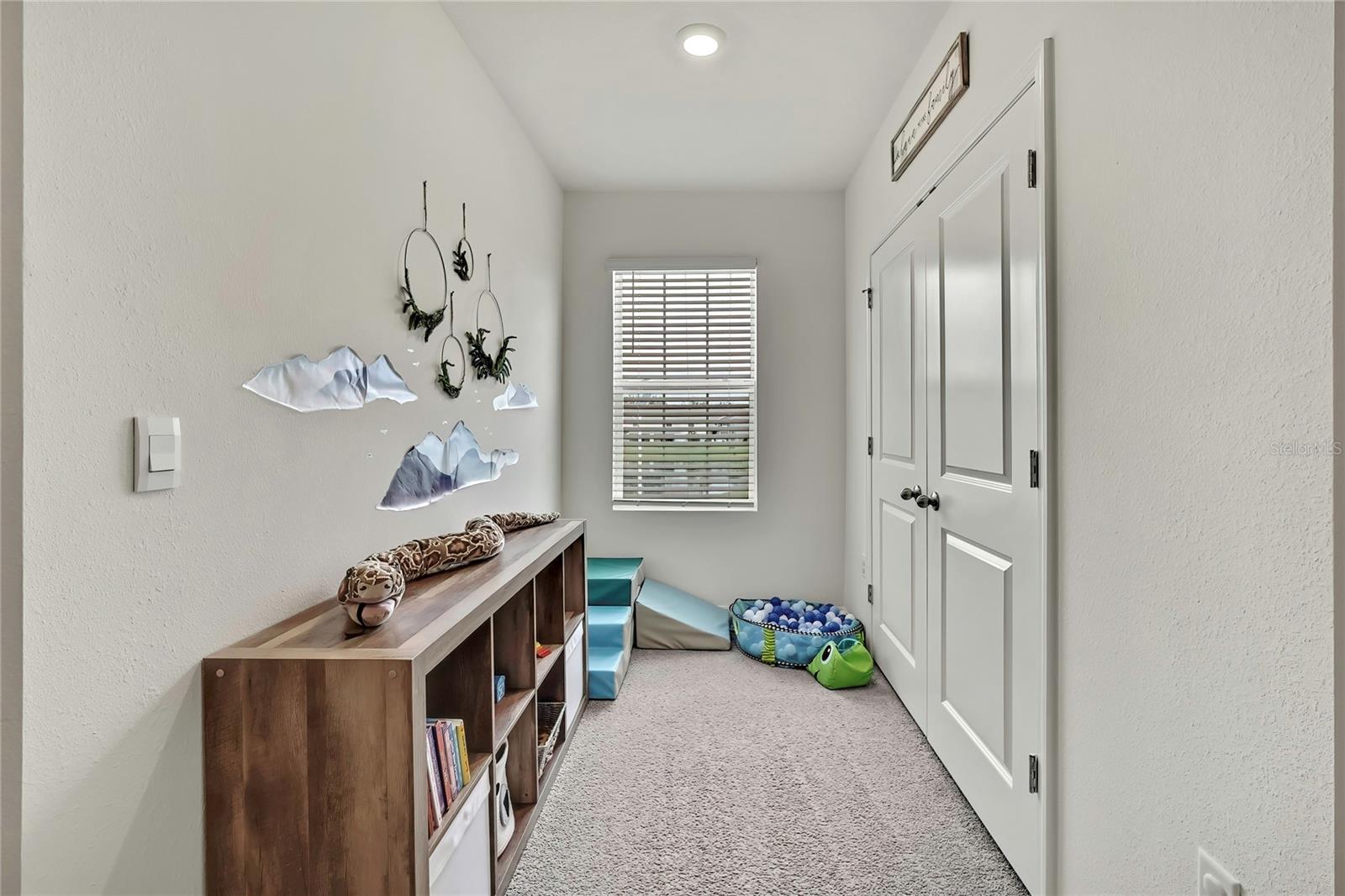 Image 36 of 67 For 16662 Maude Drive