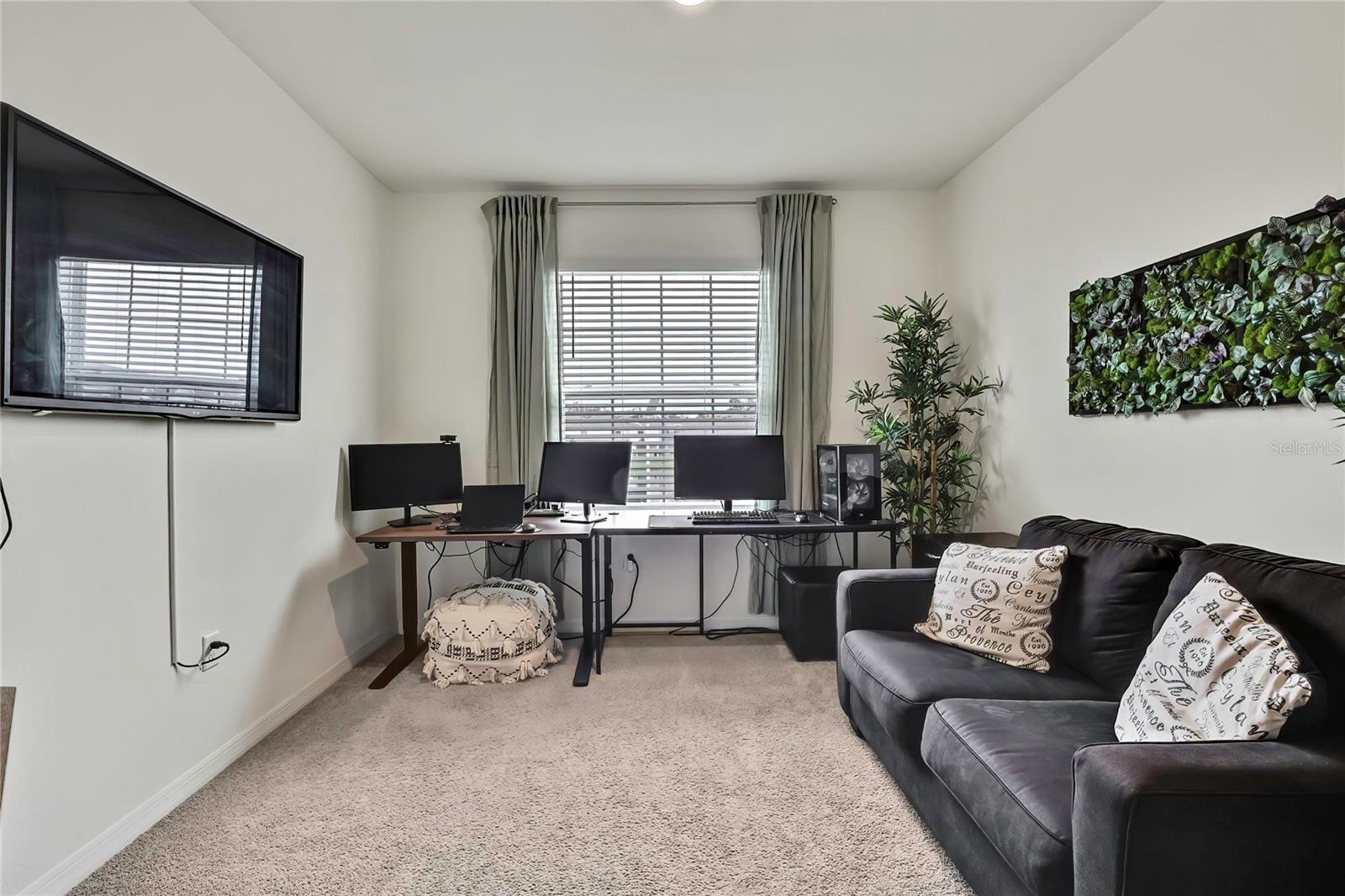 Image 39 of 67 For 16662 Maude Drive