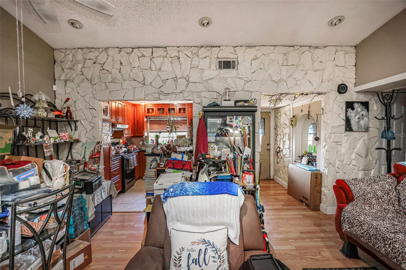 Image 16 of 44 For 10039 88th Street