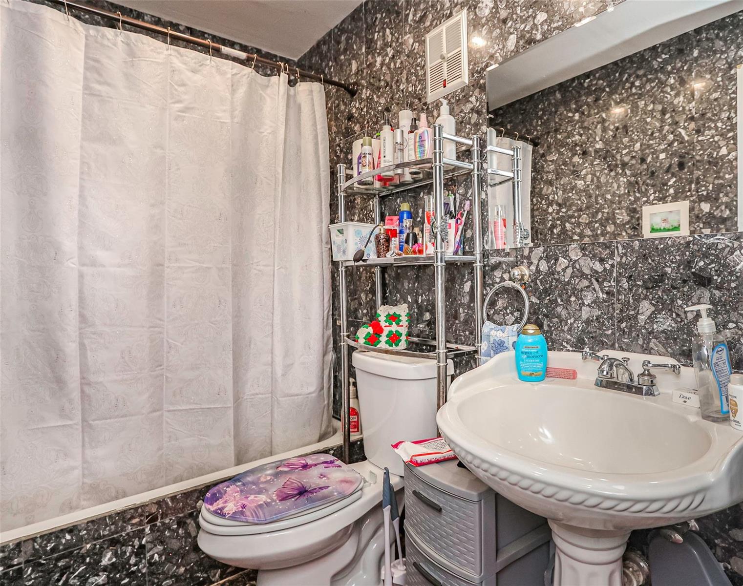 Image 28 of 44 For 10039 88th Street