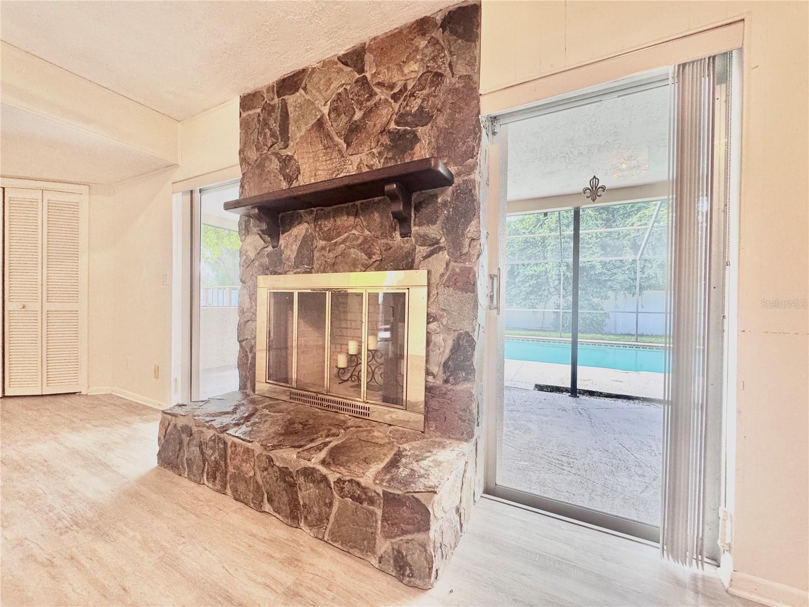 Image 15 of 32 For 4097 40th Street S