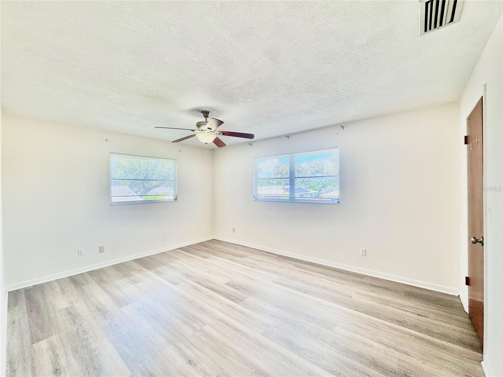Image 22 of 32 For 4097 40th Street S
