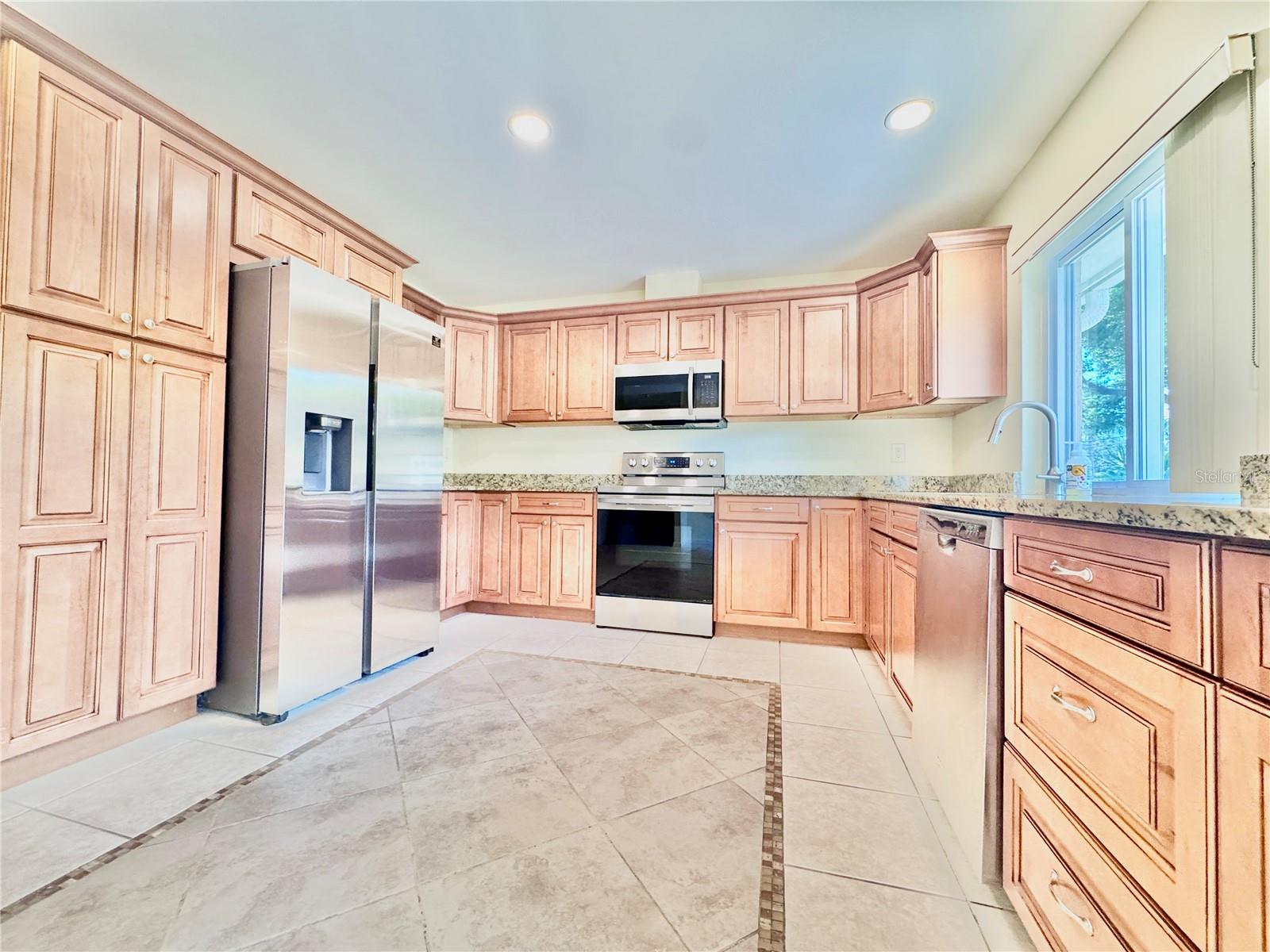 Image 4 of 32 For 4097 40th Street S