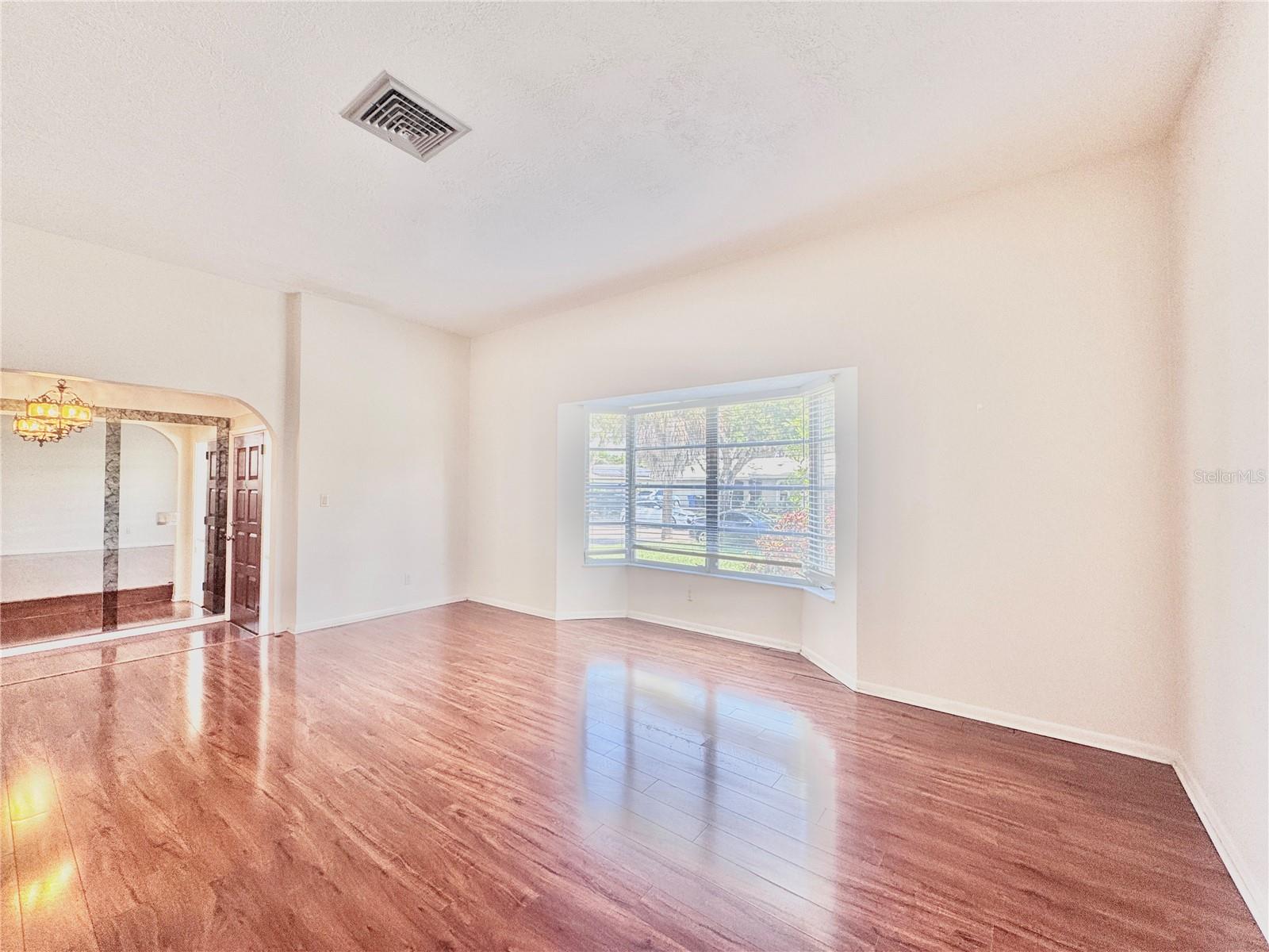 Image 5 of 32 For 4097 40th Street S